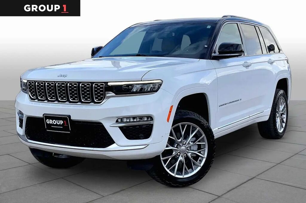 2024 Jeep Grand Cherokee Summit — photo 1 of 12