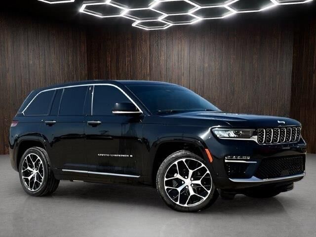 2022 Jeep Grand Cherokee Summit