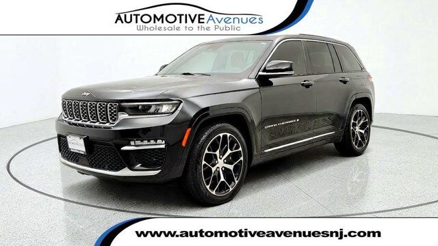 2023 Jeep Grand Cherokee Summit Reserve