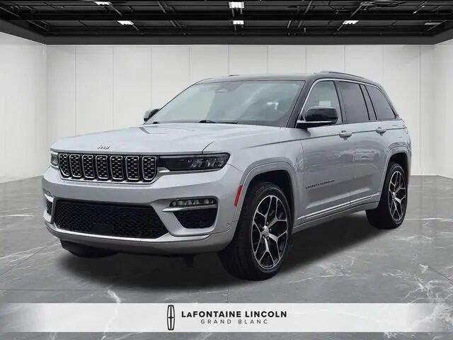 2022 Jeep Grand Cherokee Summit