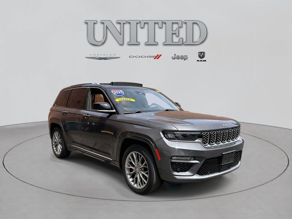 2022 Jeep Grand Cherokee Summit — photo 1 of 12