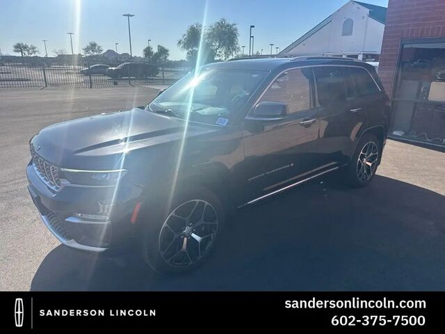 2022 Jeep Grand Cherokee Summit