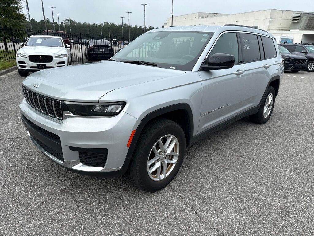 2024 Jeep Grand Cherokee L Laredo — photo 1 of 27