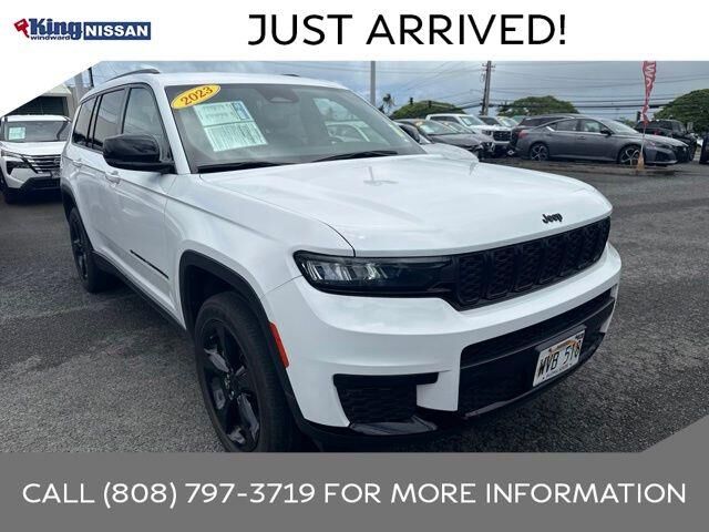 2023 Jeep Grand Cherokee L Altitude — photo 1 of 39