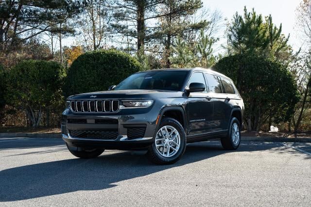 2025 Jeep Grand Cherokee L Laredo — photo 1 of 26