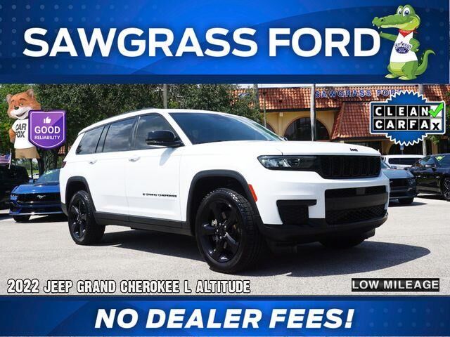 2022 Jeep Grand Cherokee L Laredo — photo 1 of 37
