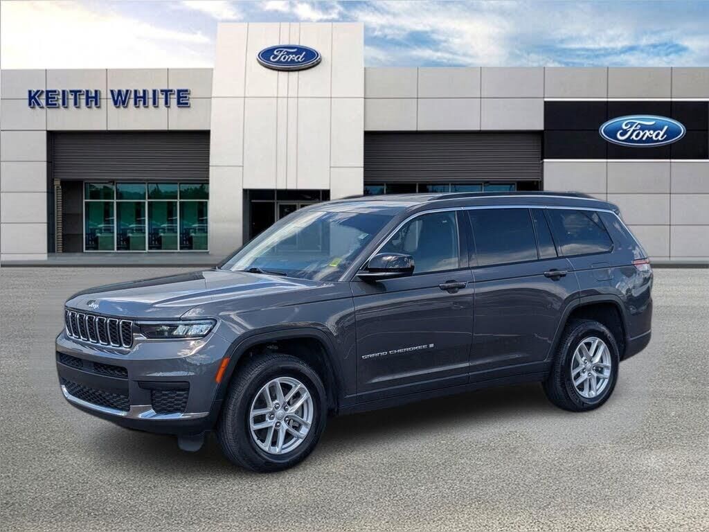 2024 Jeep Grand Cherokee L Laredo — photo 1 of 1