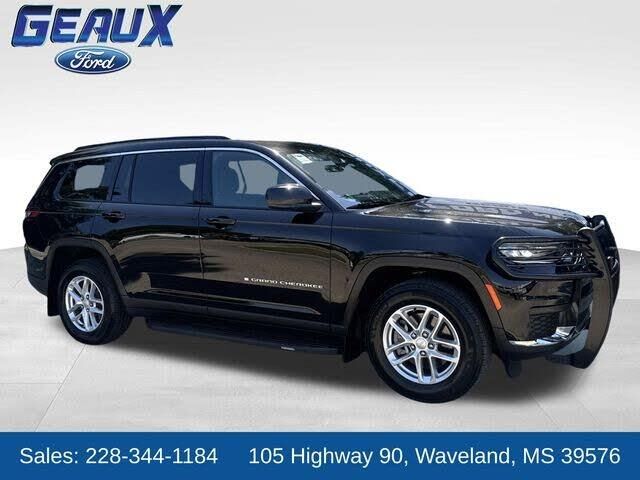 2025 Jeep Grand Cherokee L Laredo — photo 1 of 2