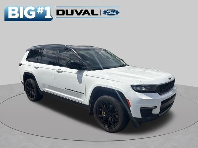 2021 Jeep Grand Cherokee L Limited — photo 1 of 39