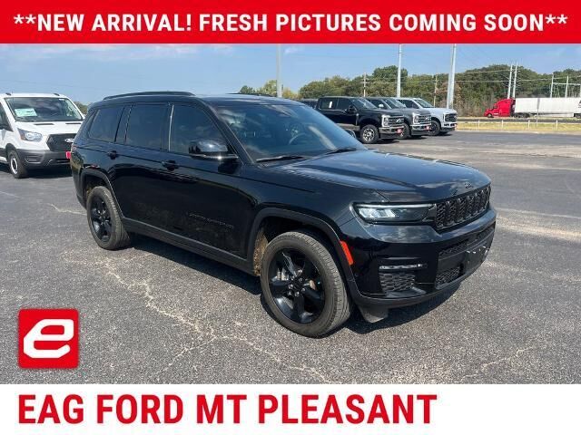 2024 Jeep Grand Cherokee L Limited — photo 1 of 26