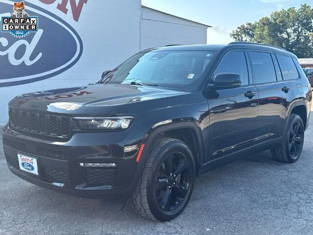 2023 Jeep Grand Cherokee L Limited — photo 1 of 26