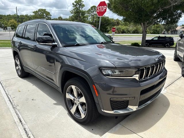 2021 Jeep Grand Cherokee L Limited — photo 1 of 13