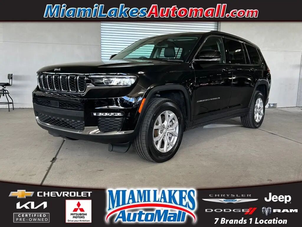 2023 Jeep Grand Cherokee L Limited — photo 1 of 13