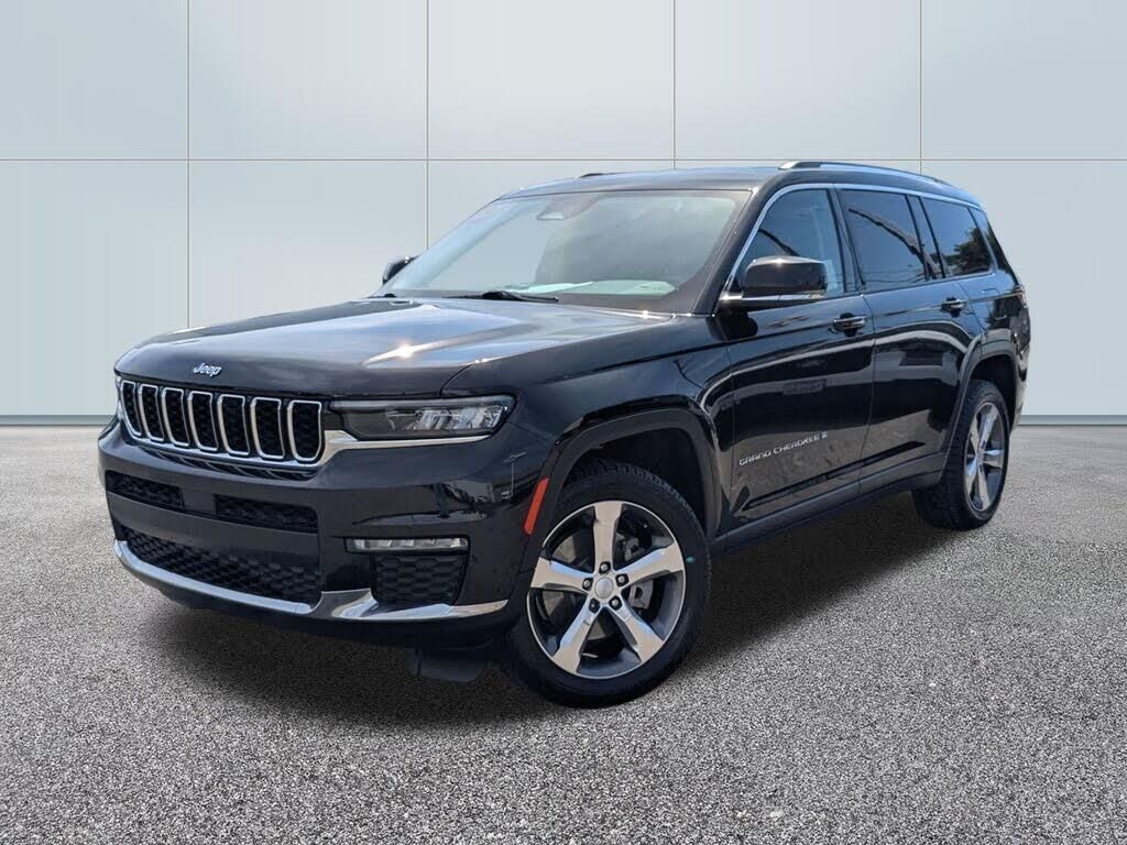 2021 Jeep Grand Cherokee L Limited — photo 1 of 2