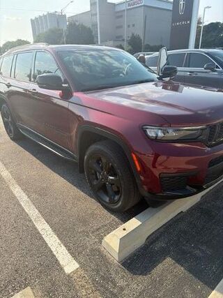 2023 Jeep Grand Cherokee L Laredo — photo 1 of 28