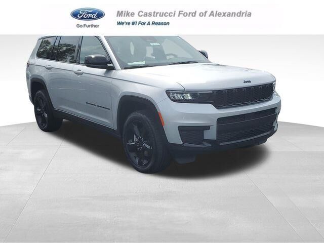 2025 Jeep Grand Cherokee L Laredo