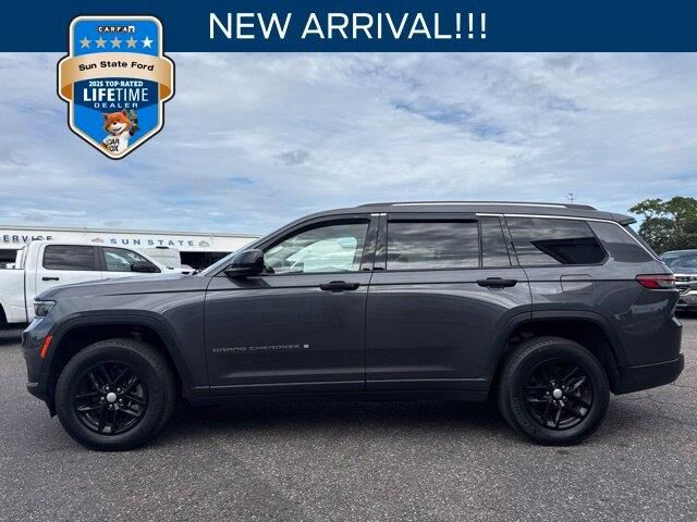 2022 Jeep Grand Cherokee L Laredo