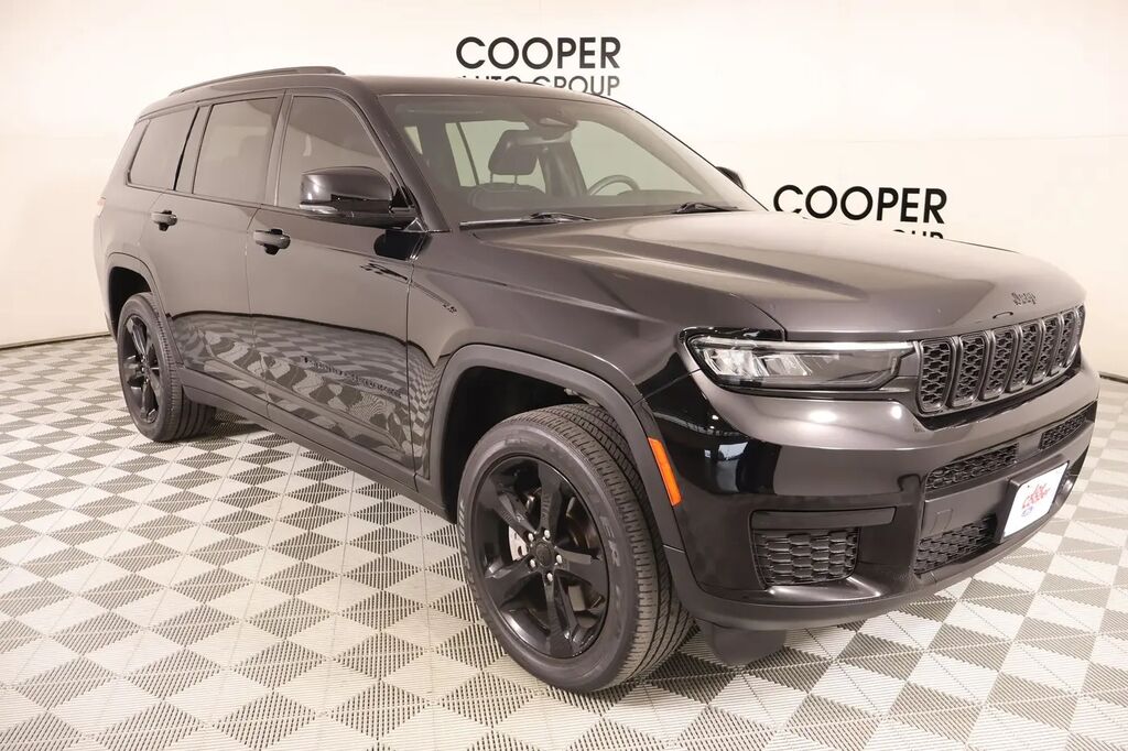 2023 Jeep Grand Cherokee L Laredo X — photo 1 of 13