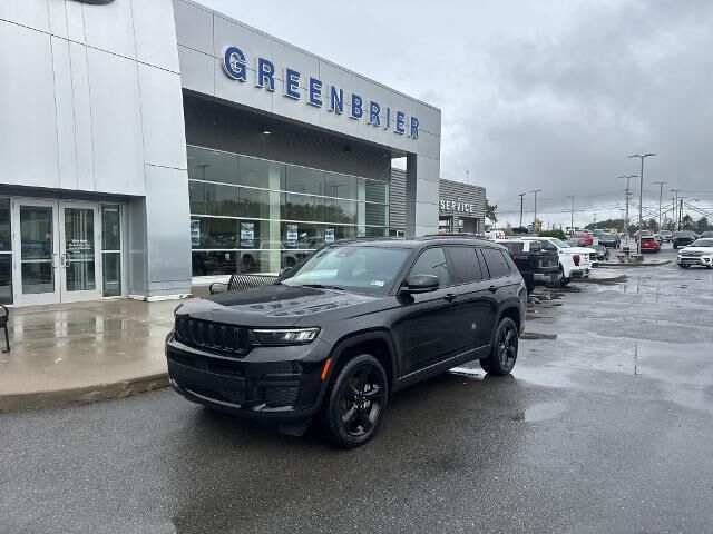 2023 Jeep Grand Cherokee L Laredo