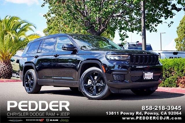 2023 Jeep Grand Cherokee L Laredo X — photo 1 of 26