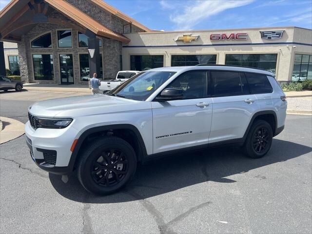 2025 Jeep Grand Cherokee L Altitude