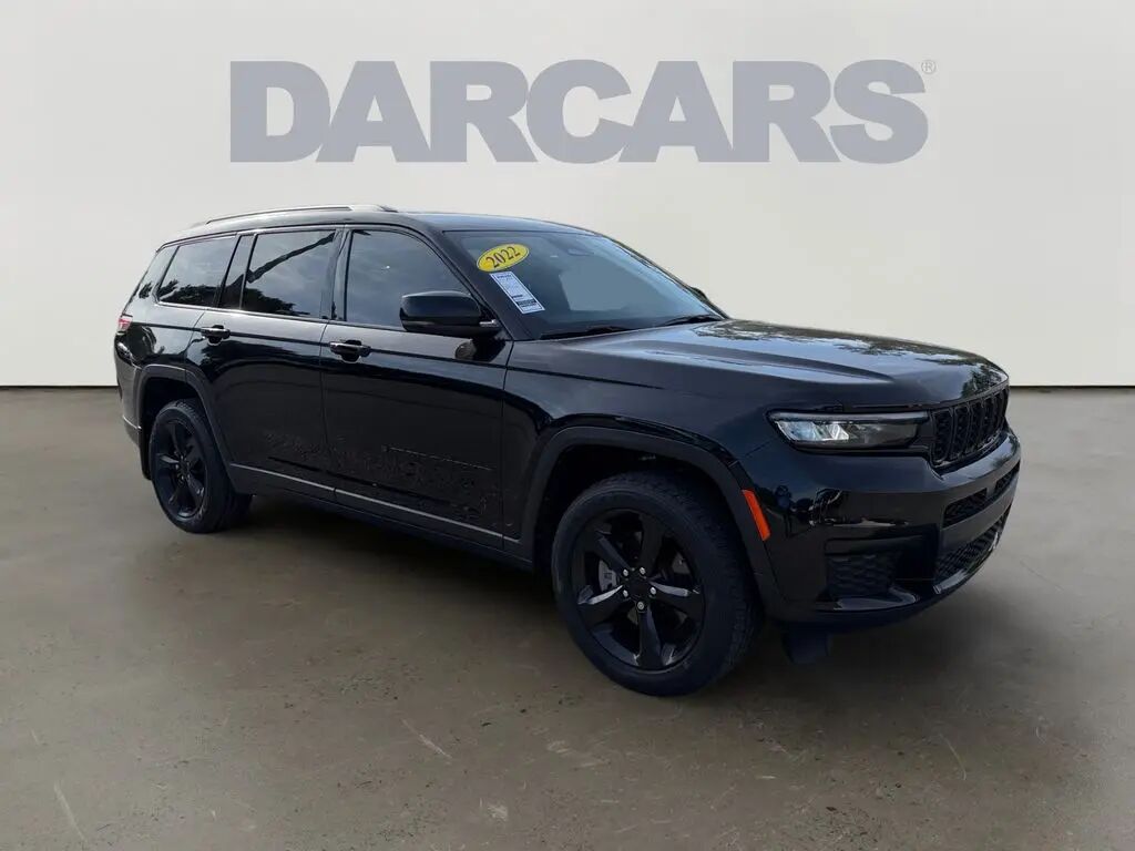 2022 Jeep Grand Cherokee L Laredo — photo 1 of 18