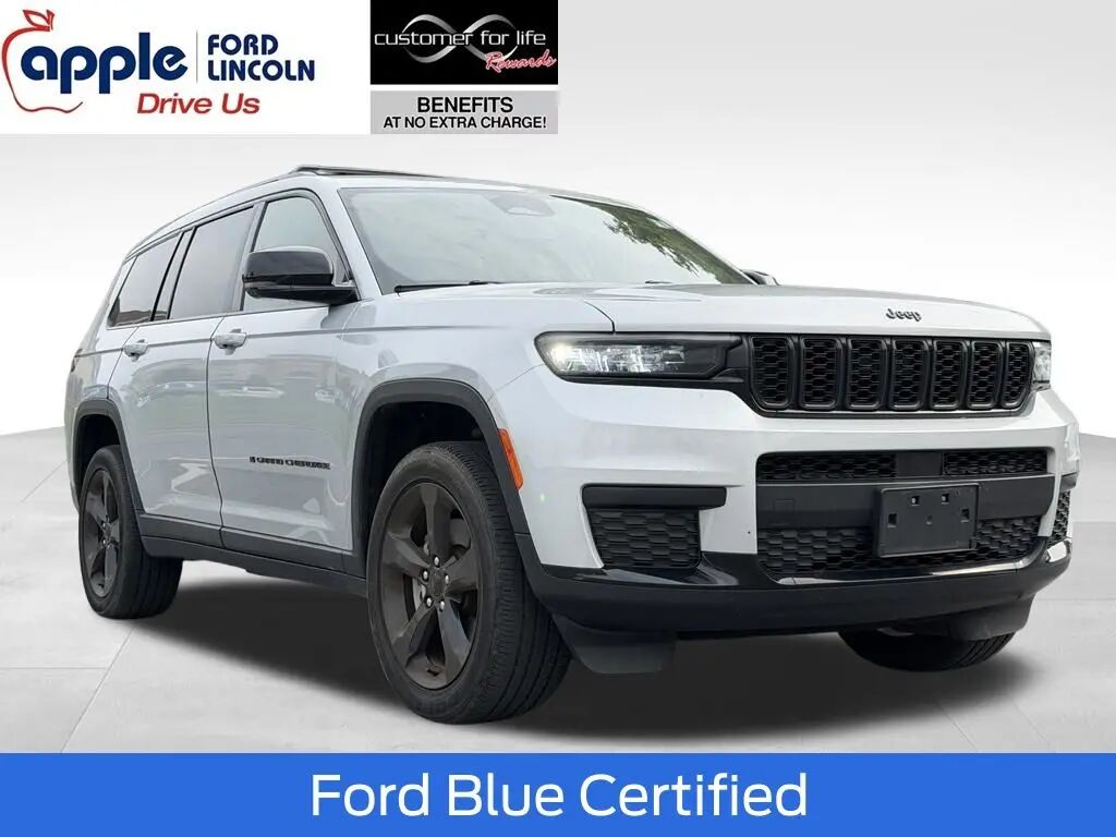 2023 Jeep Grand Cherokee L Laredo — photo 1 of 24
