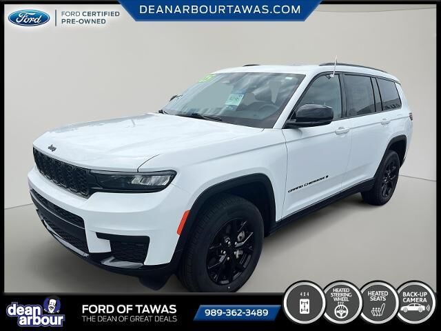 2025 Jeep Grand Cherokee L Laredo — photo 1 of 13