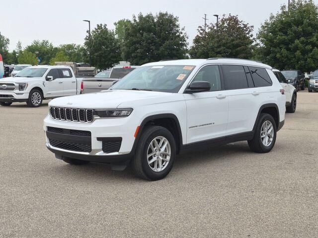 2023 Jeep Grand Cherokee L Laredo — photo 1 of 16
