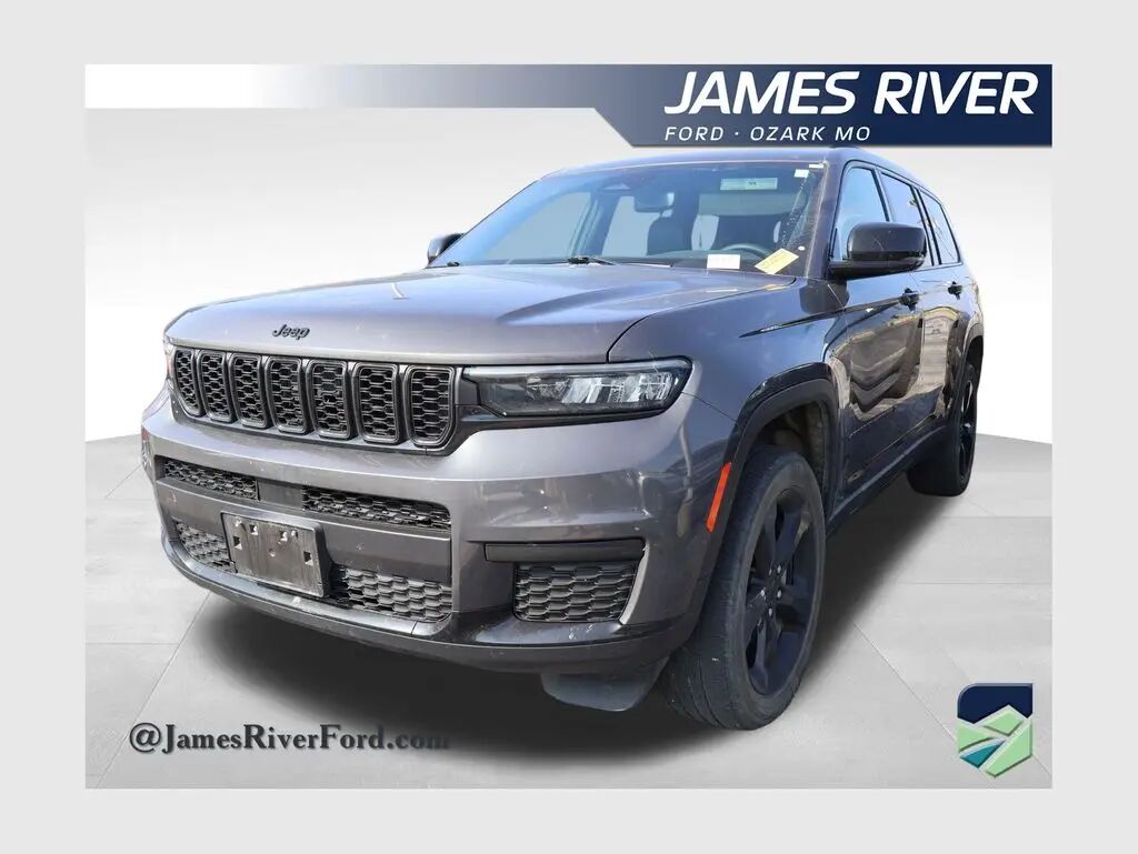 2024 Jeep Grand Cherokee L Laredo — photo 1 of 13