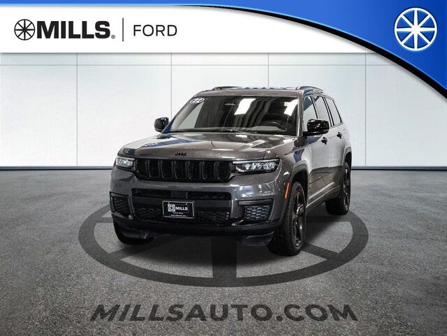 2022 Jeep Grand Cherokee L Laredo — photo 1 of 1