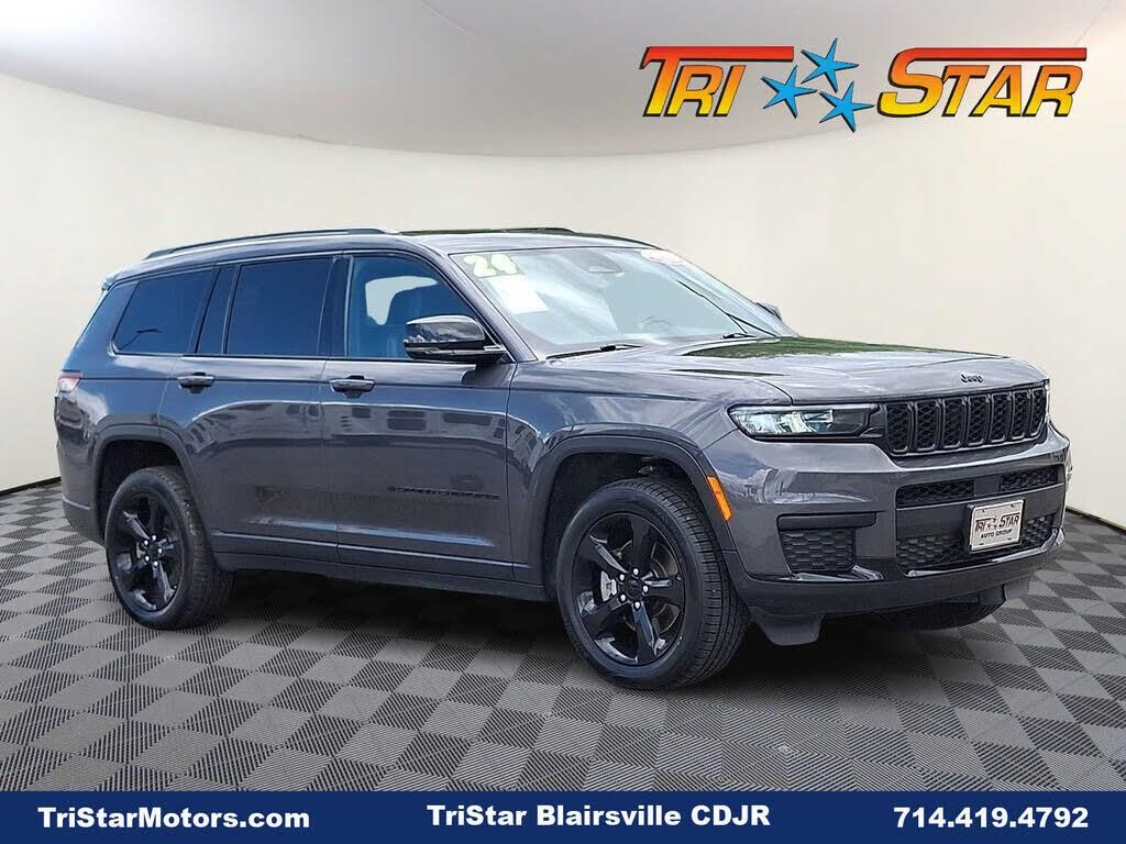 2024 Jeep Grand Cherokee L Laredo — photo 1 of 1