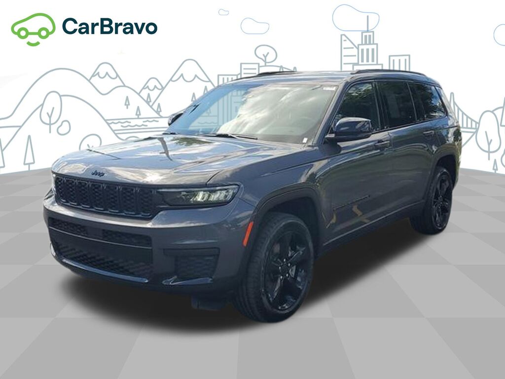2022 Jeep Grand Cherokee L Altitude 4x4 — photo 1 of 6
