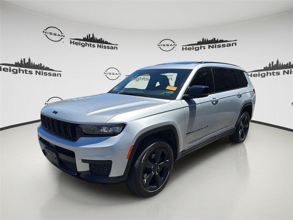 2023 Jeep Grand Cherokee L Altitude — photo 1 of 39