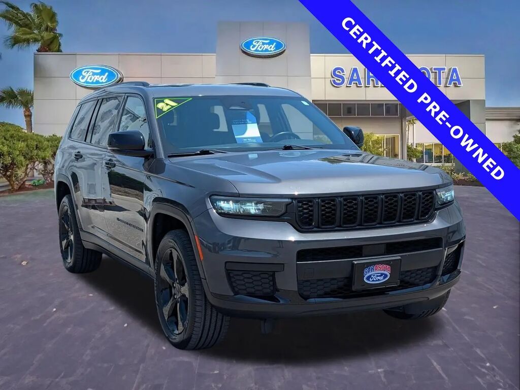 2021 Jeep Grand Cherokee L Laredo — photo 1 of 16