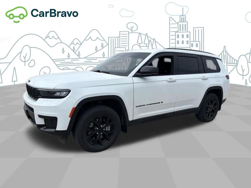 2024 Jeep Grand Cherokee L Altitude 4x4 — photo 1 of 6
