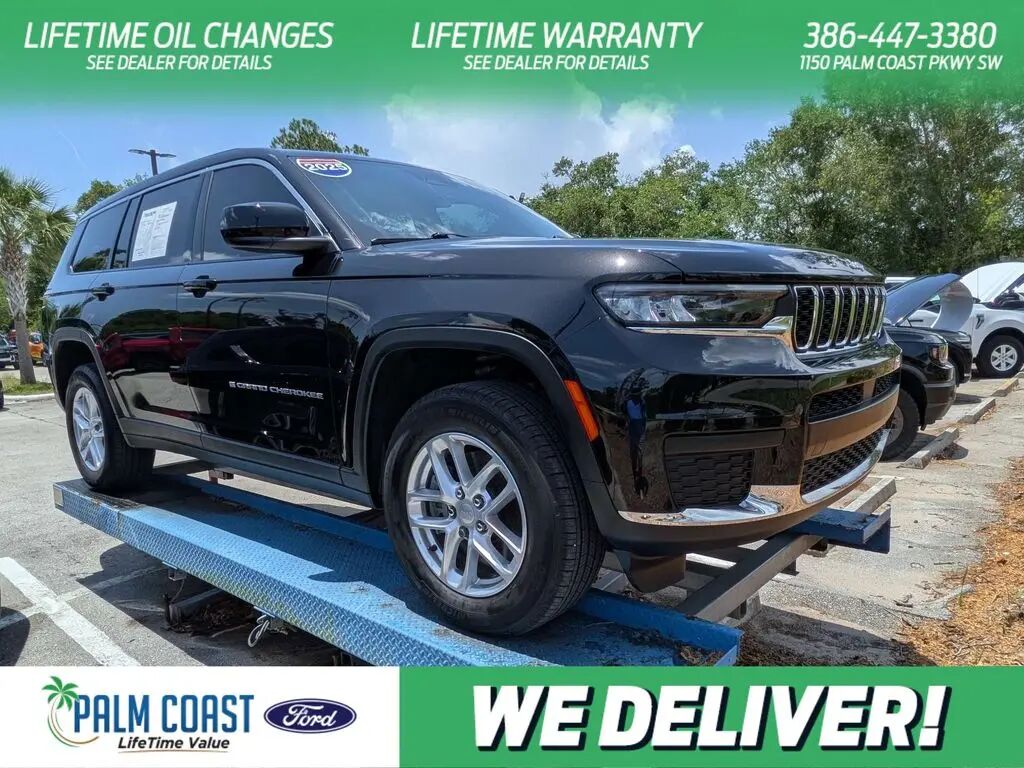 2025 Jeep Grand Cherokee L Laredo — photo 1 of 13