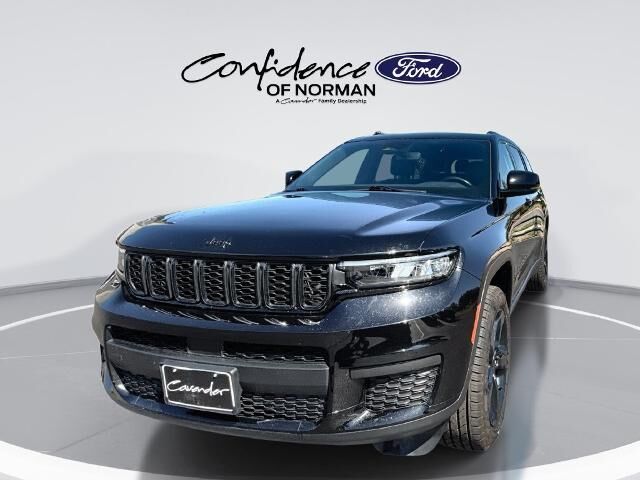 2022 Jeep Grand Cherokee L Laredo