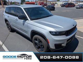 2023 Jeep Grand Cherokee L Laredo — photo 1 of 42