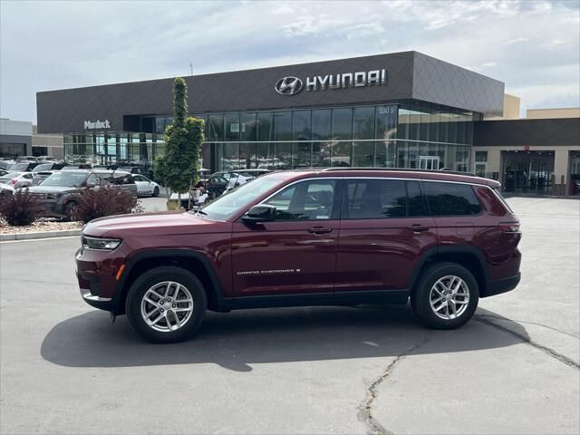 2024 Jeep Grand Cherokee L Laredo — photo 1 of 26