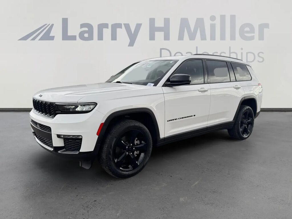 2023 Jeep Grand Cherokee L Limited — photo 1 of 14