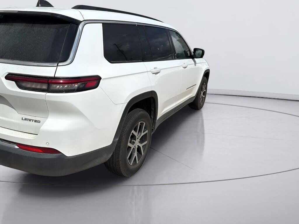 2025 Jeep Grand Cherokee L Limited — photo 1 of 1
