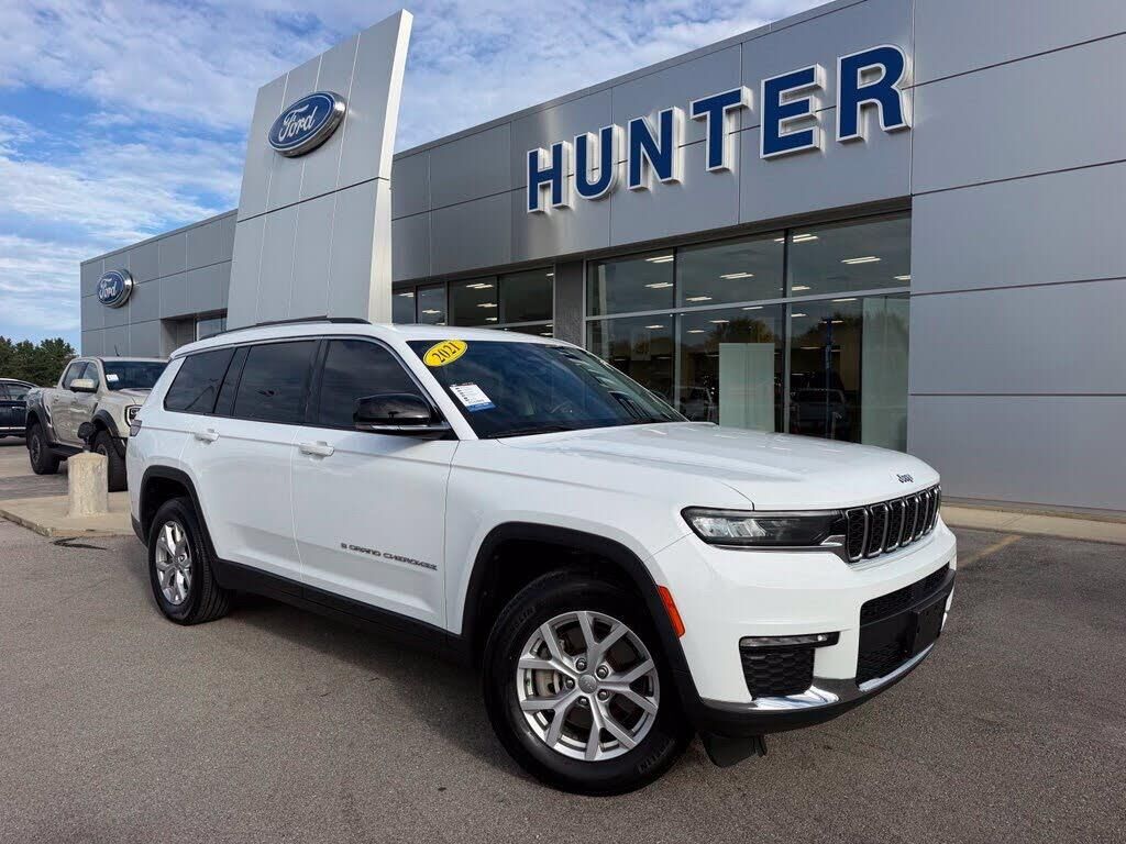 2021 Jeep Grand Cherokee L Limited — photo 1 of 1