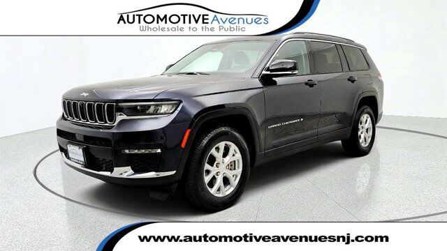 2023 Jeep Grand Cherokee L Limited — photo 1 of 2