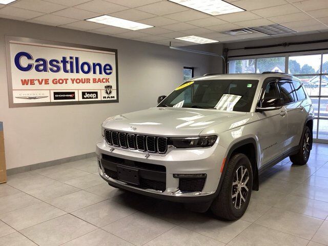 2023 Jeep Grand Cherokee L Limited — photo 1 of 1