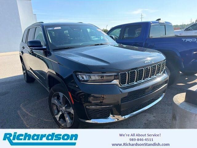 2023 Jeep Grand Cherokee L Limited — photo 1 of 26