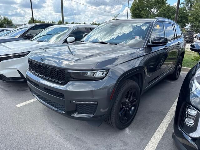 2022 Jeep Grand Cherokee L Limited — photo 1 of 34