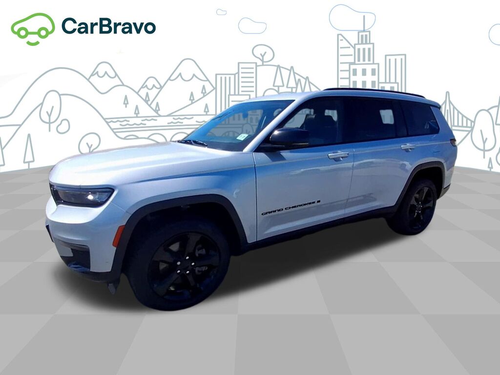 2022 Jeep Grand Cherokee L Limited 4x4 — photo 1 of 6