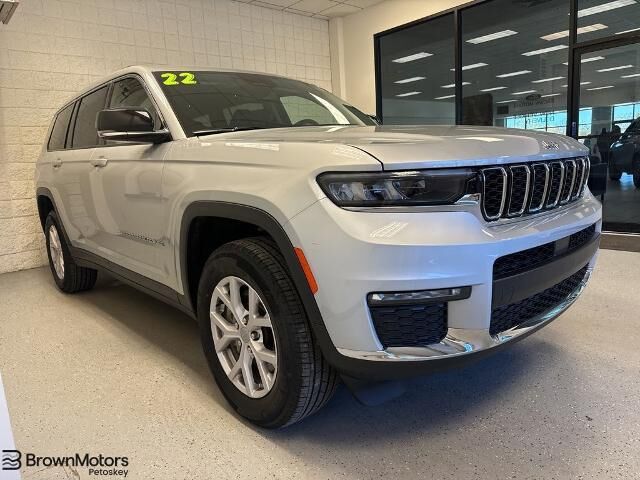 2022 Jeep Grand Cherokee L Limited — photo 1 of 26