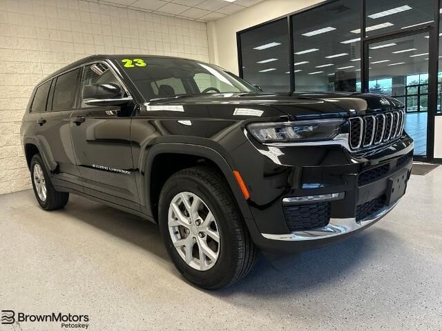 2023 Jeep Grand Cherokee L Limited — photo 1 of 26